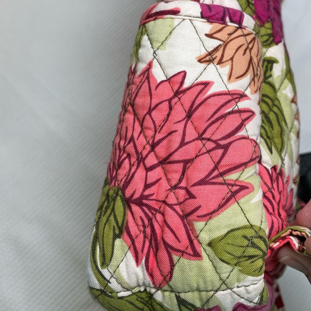 Vera Bradley Hello Dahlia Pink and Green Floral Backpack
Pre Loved - Picture 12 of 13